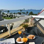 Primera Linea De Playa Samil Costa Con Garaje Incluido Appartement