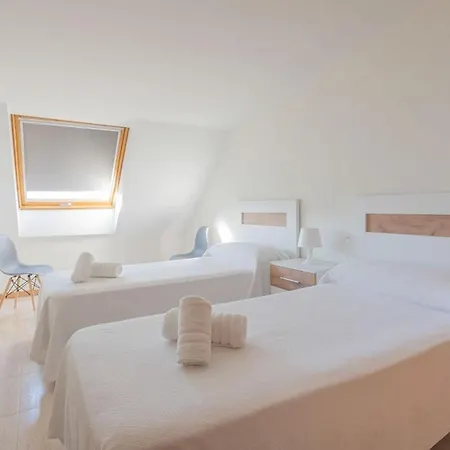 Primera Linea De Playa Samil Costa Con Garaje Incluido Апартаменты