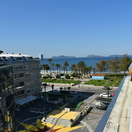 Appartement Primera Linea De Playa Samil Costa Con Garaje Incluido