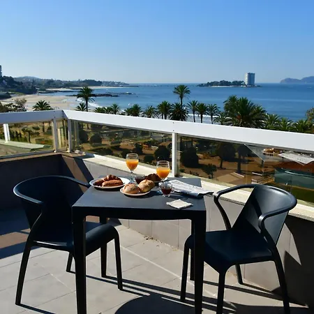 Primera Linea De Playa Samil Costa Con Garaje Incluido Apartment Vigo