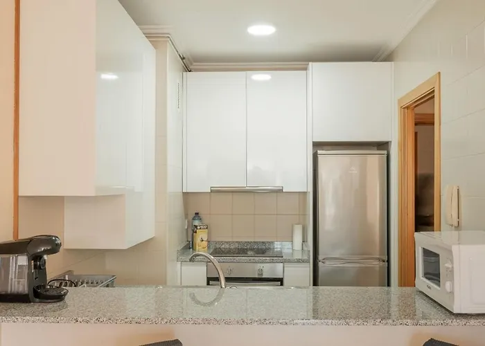 Apartment Primera Linea De Playa Samil Costa Con Garaje Incluido *