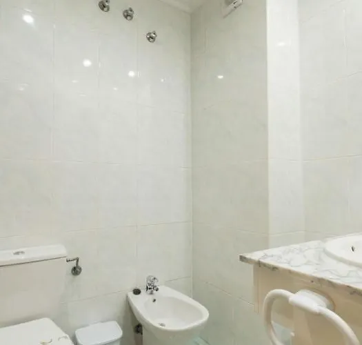 Primera Linea De Playa Samil Costa Con Garaje Incluido Apartment *