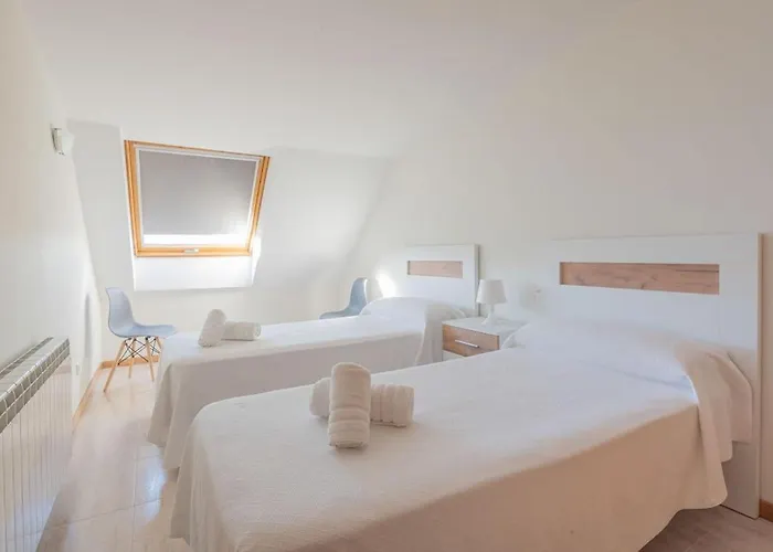 Primera Linea De Playa Samil Costa Con Garaje Incluido Apartment