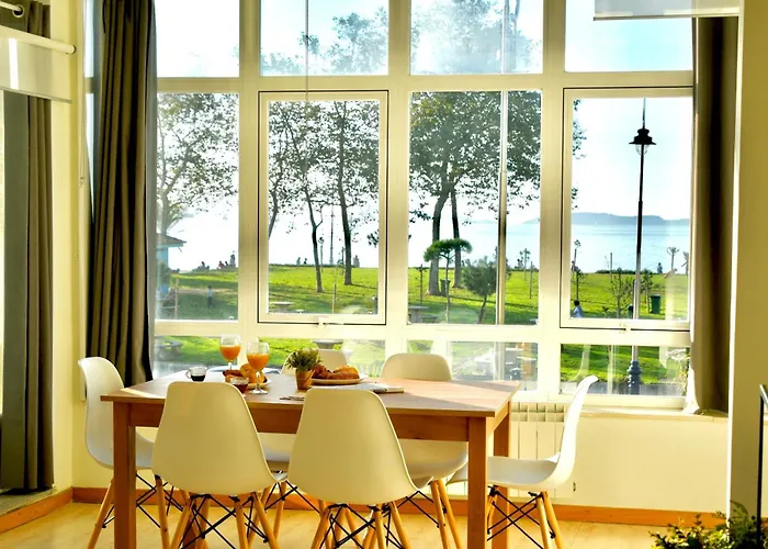 Apartment Primera Linea De Playa Samil Costa Con Garaje Incluido *