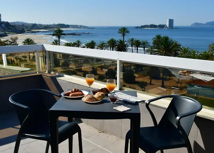 Primera Linea De Playa Samil Costa Con Garaje Incluido Apartment Vigo